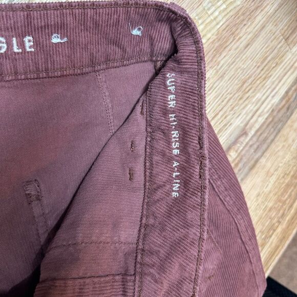 American Eagle Corduroy Button-Front Skirt Burgundy NWOT Size 0 - Picture 6 of 9